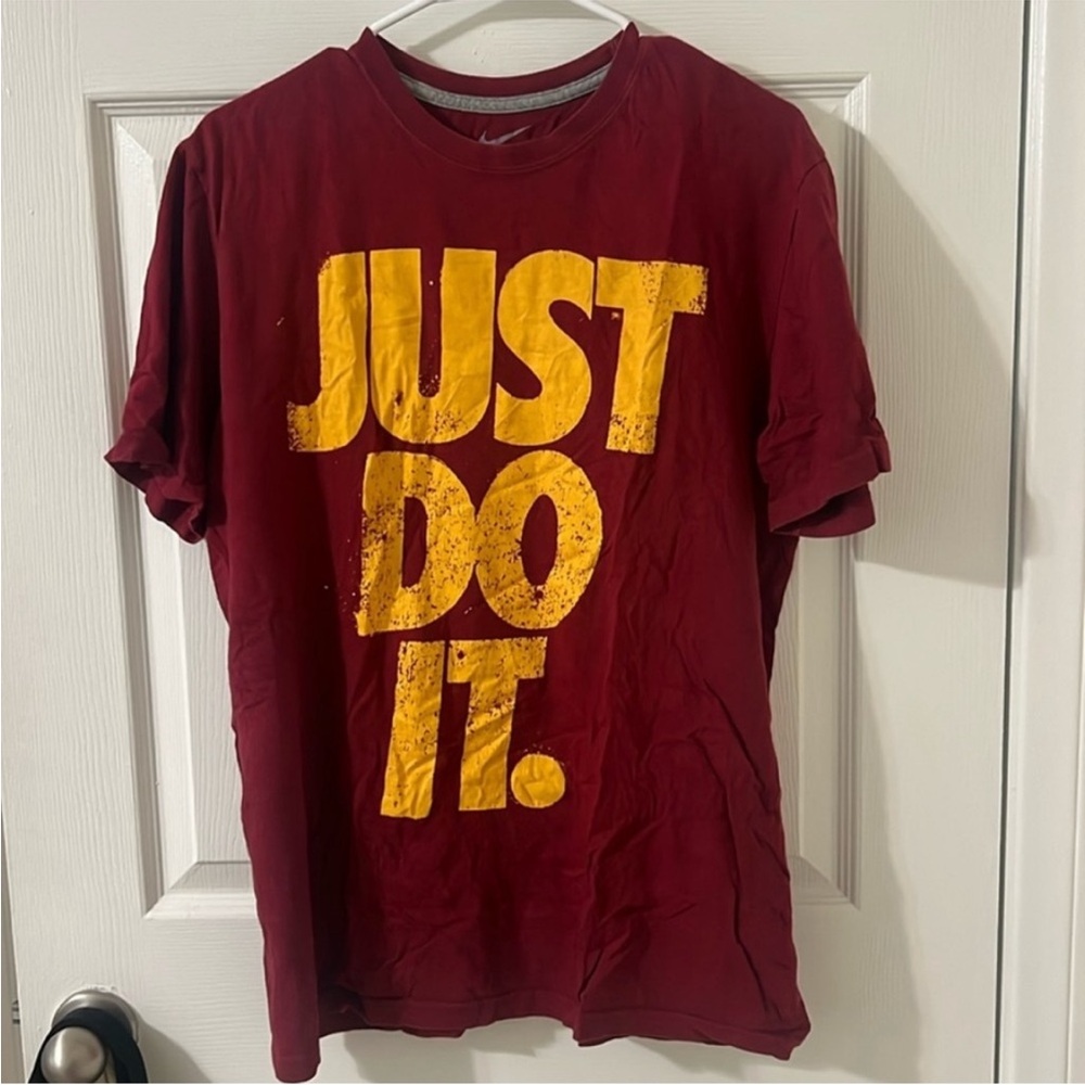 Nike Men’s Red T-shirt
